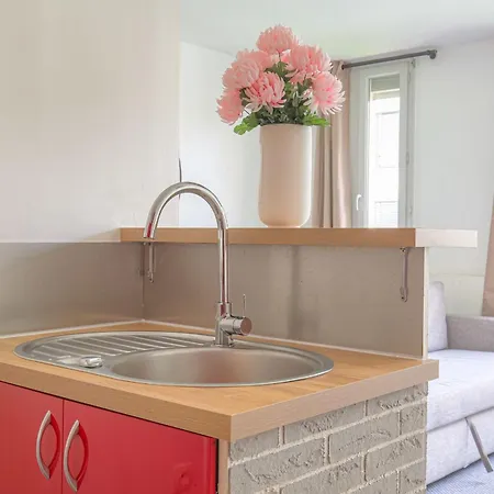 Апартаменты Cosy Et Calme 7min Metro Garibaldi